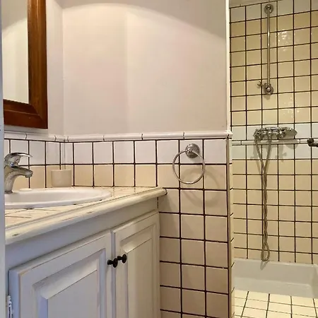 Appartement Les Restanques 3120 Vue 3 *